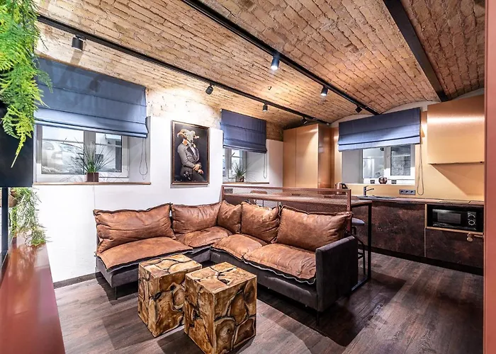 Unesco Hidden Arches - Restored 3 Bedroom Apartment In The Historic Pilies St.
