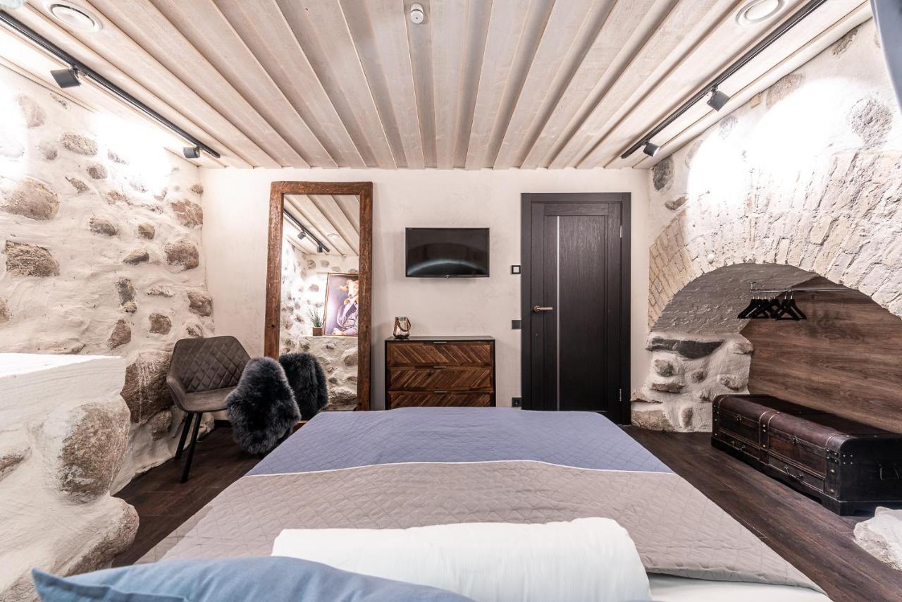 Unesco Hidden Arches - Restored 3 Bedroom In The Historic Pilies St. Apartment